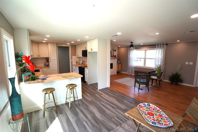 5302 S Saint Louis Avenue, Tulsa, OK 74105