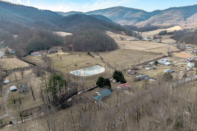 3305 Naff RD, Boones Mill, VA 24065