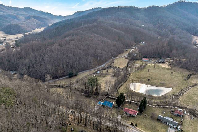 3305 Naff RD, Boones Mill, VA 24065