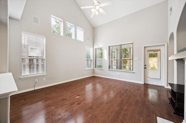 6 Douvaine Court, The Woodlands, TX 77382