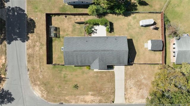 6171 Timberland Drive, Fayetteville, NC 28314