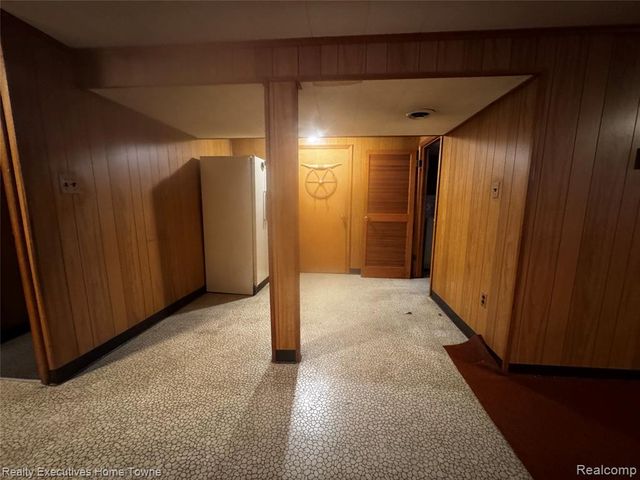 23204 Blackett Avenue, Warren, MI 48089