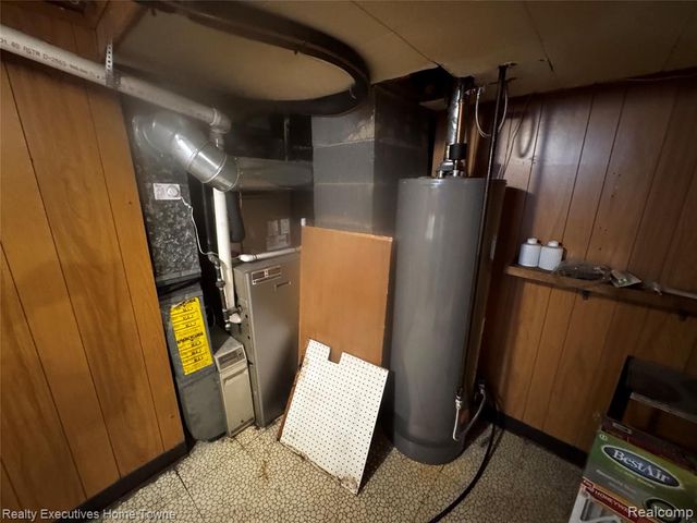 23204 Blackett Avenue, Warren, MI 48089