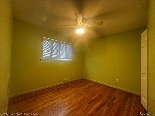 23204 Blackett Avenue, Warren, MI 48089