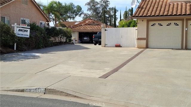 2011 Rachelle, Escondido, CA 92025