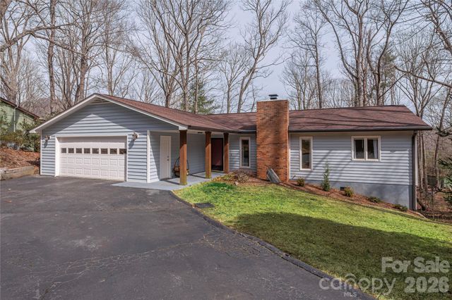 239 Stonebrook Drive, Hendersonville, NC 28791