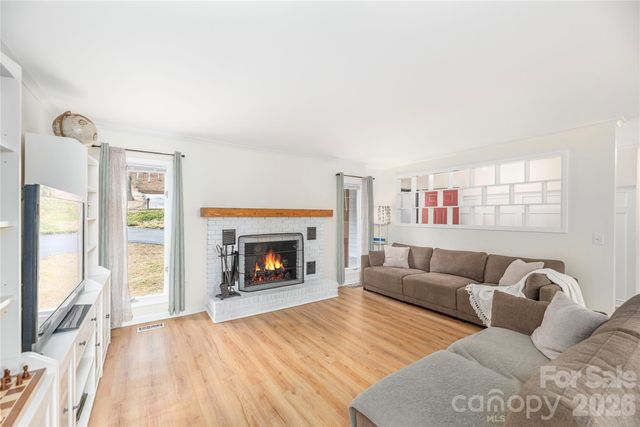 239 Stonebrook Drive, Hendersonville, NC 28791