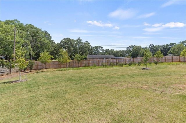 213 Chiswick Loop, Stockbridge, GA 30281