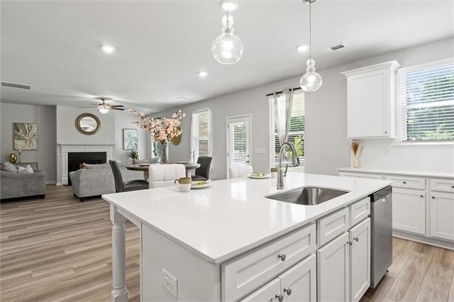 213 Chiswick Loop, Stockbridge, GA 30281