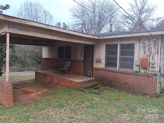 111 Parmer Street, Forest City, NC 28043