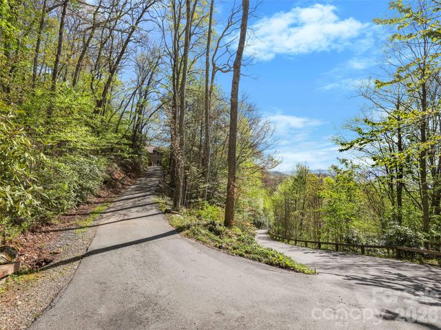 110 Soaring Mountain Drive, Waynesville, NC 28786