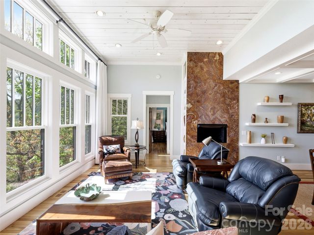 110 Soaring Mountain Drive, Waynesville, NC 28786
