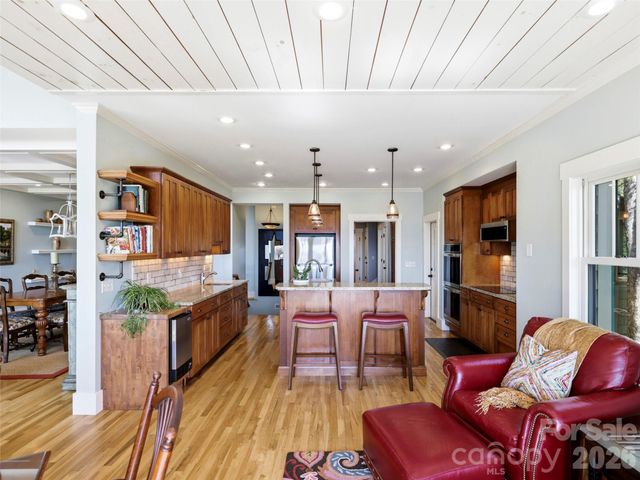 110 Soaring Mountain Drive, Waynesville, NC 28786