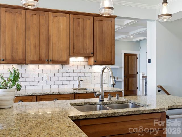 110 Soaring Mountain Drive, Waynesville, NC 28786