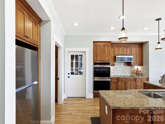 110 Soaring Mountain Drive, Waynesville, NC 28786