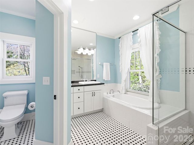 110 Soaring Mountain Drive, Waynesville, NC 28786