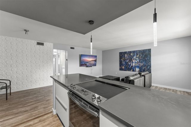 2500 LEE ROAD 220, Winter Park, FL 32789