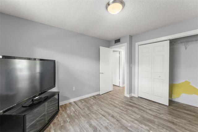 2500 LEE ROAD 220, Winter Park, FL 32789