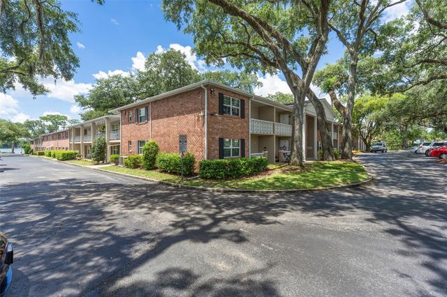 2500 LEE ROAD 220, Winter Park, FL 32789