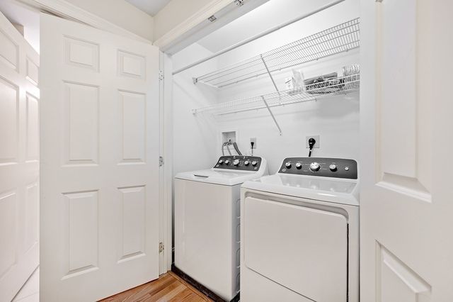 7 Crescent Way 209, Sturbridge, MA 01566