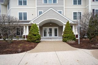 7 Crescent Way 209, Sturbridge, MA 01566