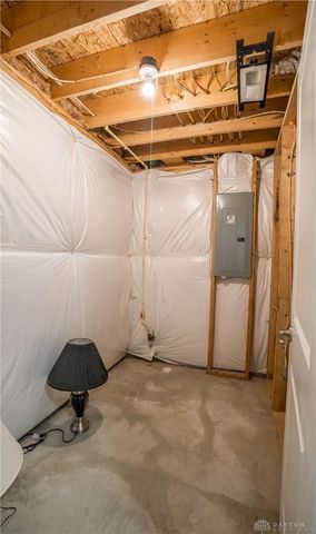 5154 Dayflower Drive, Tipp City, OH 45371