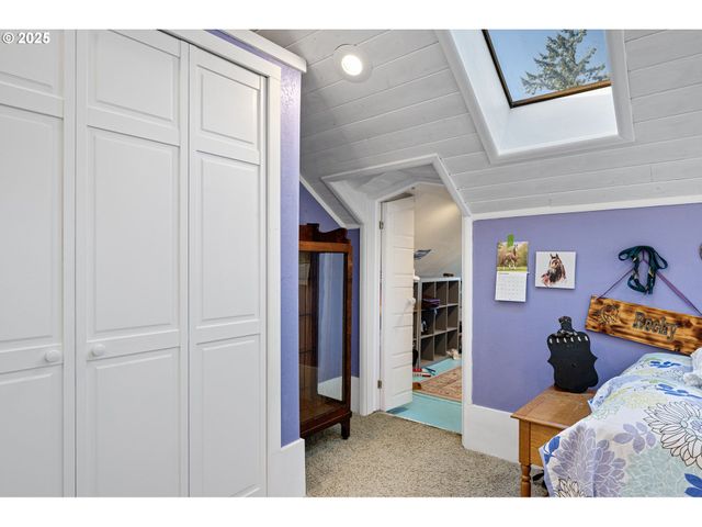 82044 MAHR Ln, Creswell, OR 97426