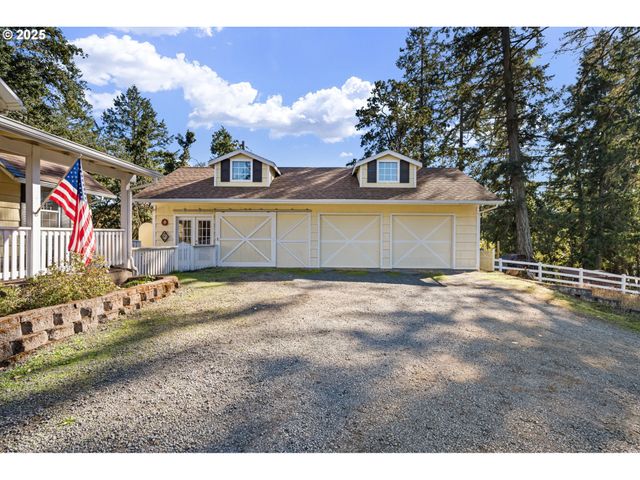 82044 MAHR Ln, Creswell, OR 97426