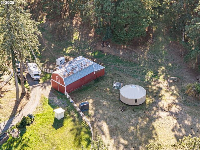 82044 MAHR Ln, Creswell, OR 97426