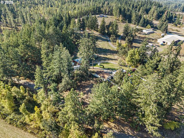 82044 MAHR Ln, Creswell, OR 97426