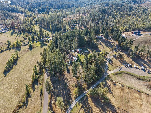 82044 MAHR Ln, Creswell, OR 97426