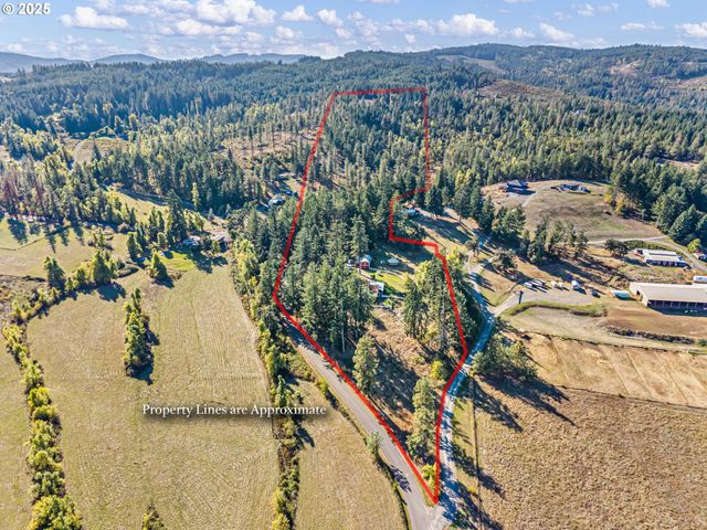 82044 MAHR Ln, Creswell, OR 97426