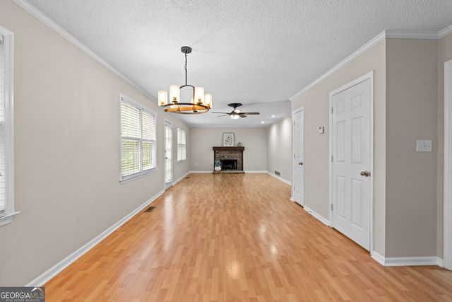 39 Springfield Court, Newnan, GA 30265