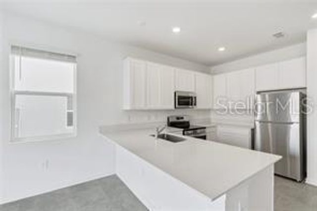 3050 CHANTILLY DRIVE, Davenport, FL 33837