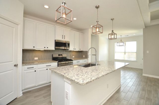 2303 Keystone Ridge Lane, Richmond, TX 77469