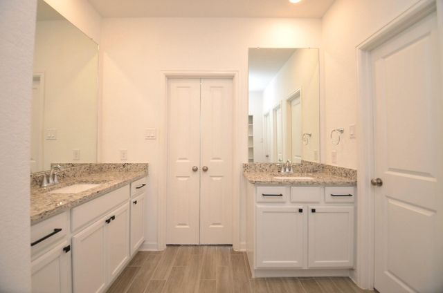 2303 Keystone Ridge Lane, Richmond, TX 77469