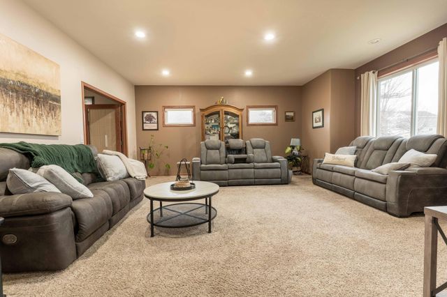 1305 Jessie Court, Fergus Falls, MN 56537