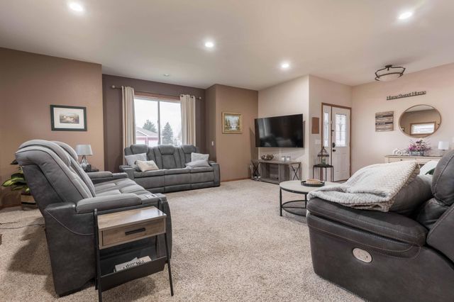 1305 Jessie Court, Fergus Falls, MN 56537