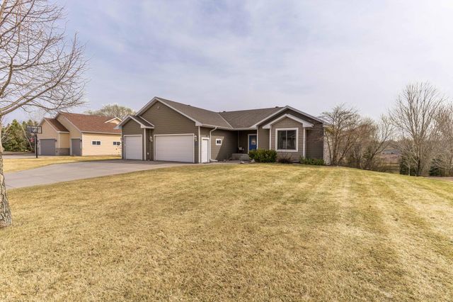 1305 Jessie Court, Fergus Falls, MN 56537