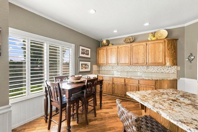 9021 Old Creek Dr, Elk Grove, CA 95758
