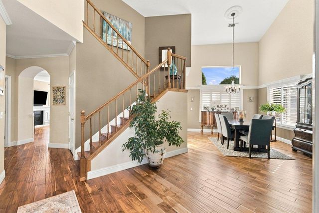 9021 Old Creek Dr, Elk Grove, CA 95758