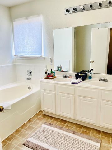 5707 Highbury Court, Houston, TX 77084