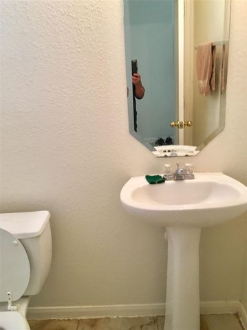 5707 Highbury Court, Houston, TX 77084