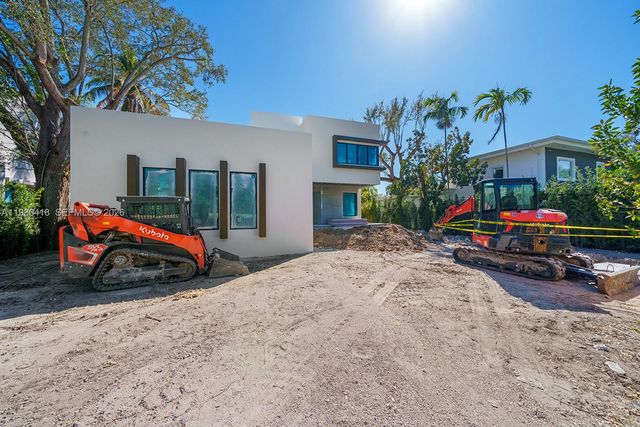 820 NE 111th Street, Biscayne Park, FL 33161