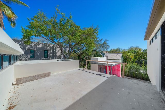 820 NE 111th Street, Biscayne Park, FL 33161