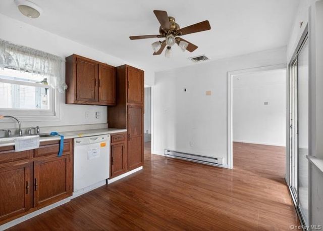 19 Hearthside Drive, Mount Sinai, NY 11766