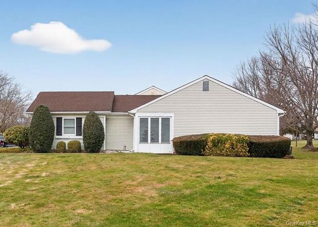 19 Hearthside Drive, Mount Sinai, NY 11766