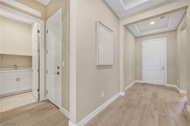 552 Comodo Street, Henderson, NV 89011