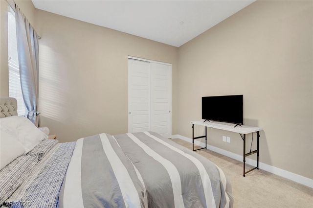 552 Comodo Street, Henderson, NV 89011