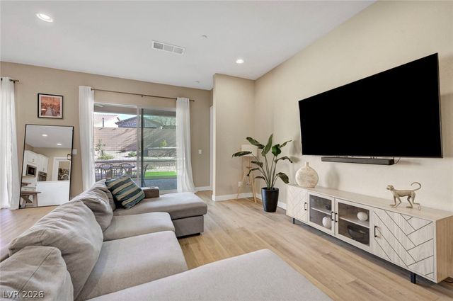 552 Comodo Street, Henderson, NV 89011